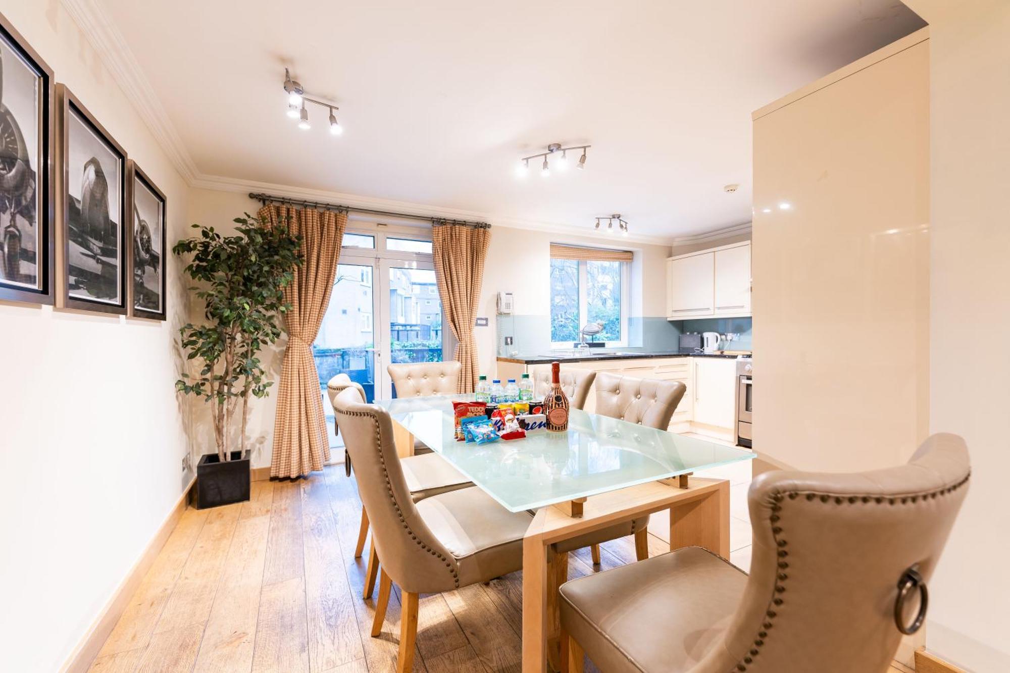 Luxury 6 Bedroom House In Southwick Street London Exterior photo