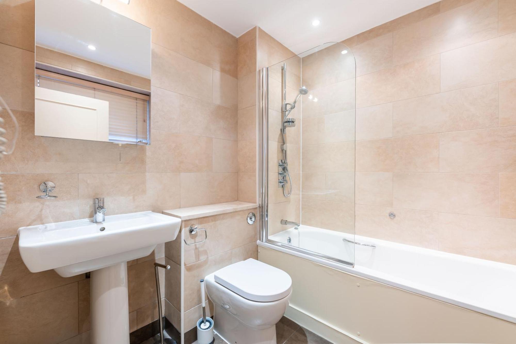 Luxury 6 Bedroom House In Southwick Street London Exterior photo